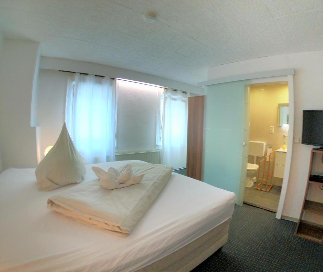 City Hotel Diez Bagian luar foto