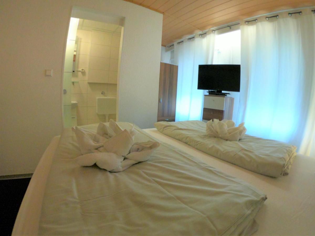 City Hotel Diez Bagian luar foto