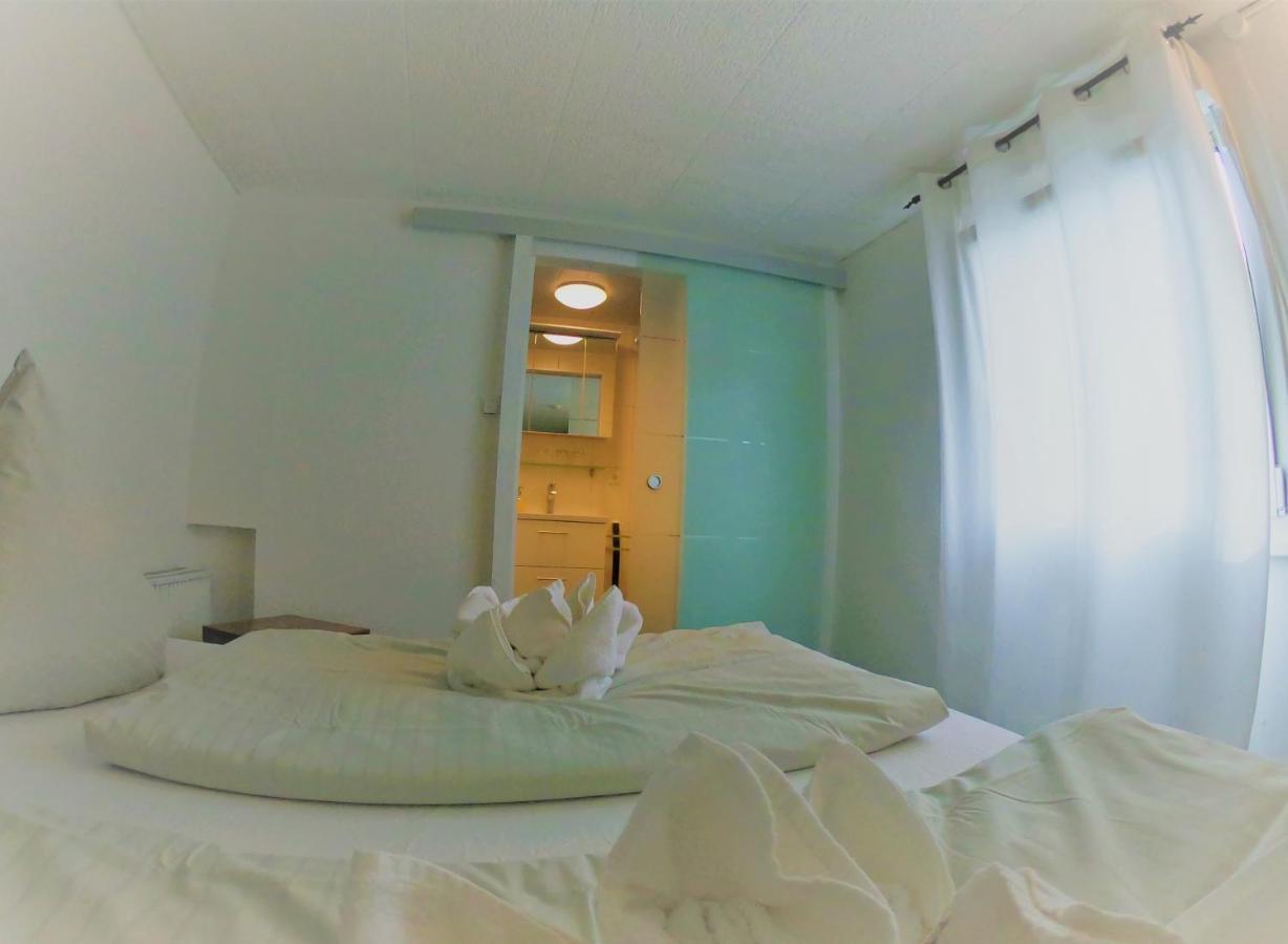 City Hotel Diez Bagian luar foto