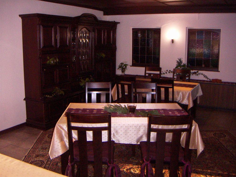 City Hotel Diez Bagian luar foto