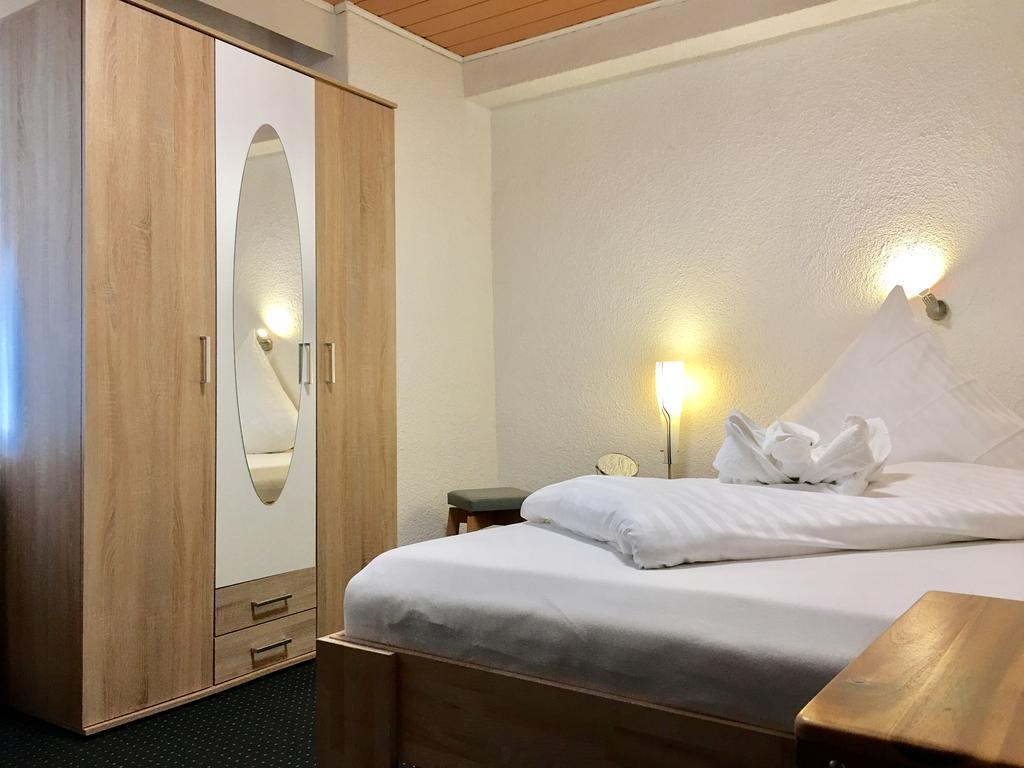 City Hotel Diez Bagian luar foto