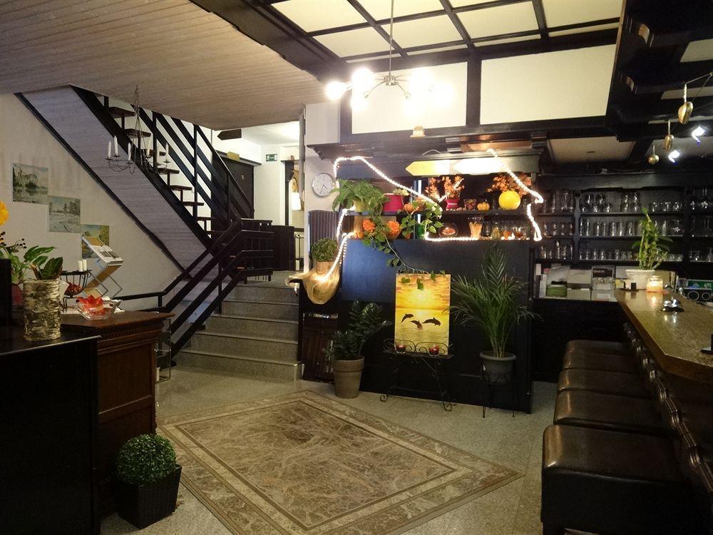 City Hotel Diez Bagian luar foto