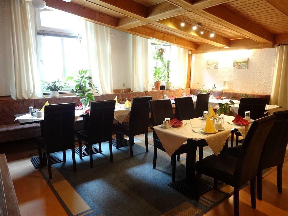 City Hotel Diez Bagian luar foto